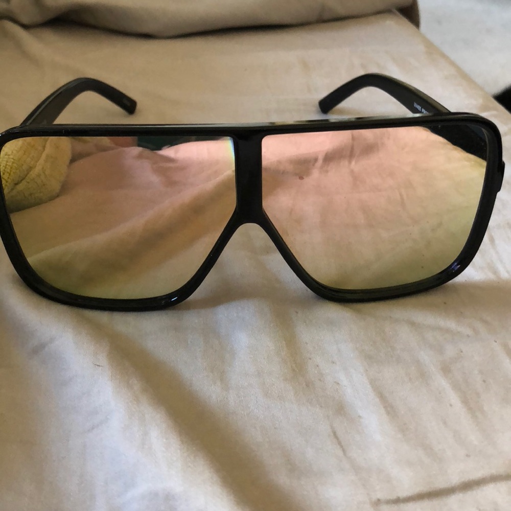 Oversized black and rose gold sunglasses